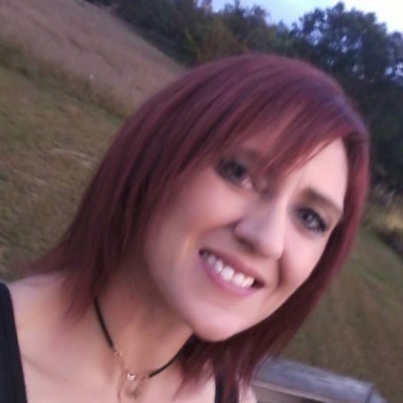 Meet your Posher, Amanda - Picture 1 of 1